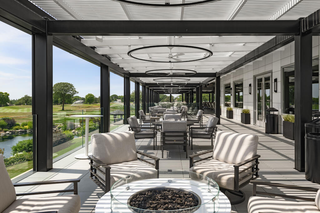 Aulik Design Build: Golf / Country Club, Patio Deck After